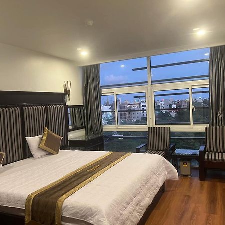 Luxury Hotel 2 Hp- By Bay Luxury Hai Phong Exterior photo